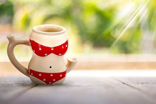 Red bikini mug - Image 5