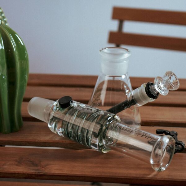 Freeze Pipe Beaker Bong - Image 7