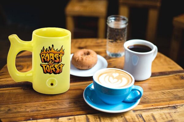 Yellow Roast & toast mug with flames - Image 5